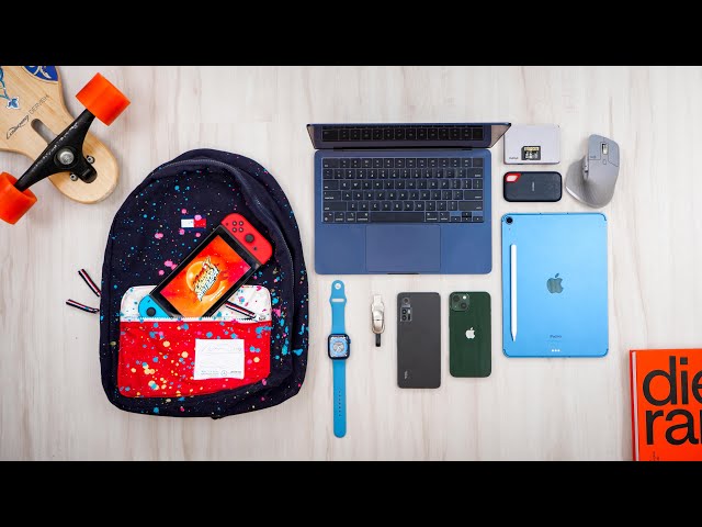What's in My BACK TO SCHOOL TECH BAG? 2022