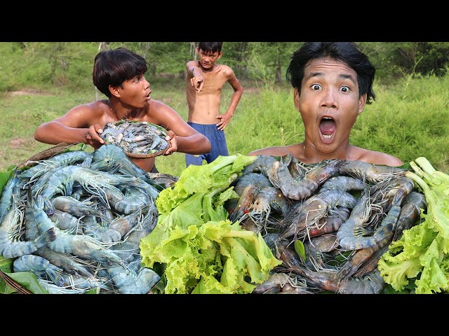 Ultimate Rainforest Adventure: Mastering Fresh River Shrimp Recipe! Exotic Cooking & Divine Eating