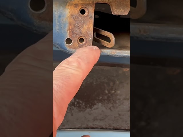 Bear claw cutting: factory release handle. the full video is up...link in the description