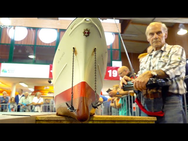 GIANT 3M LONG RC BOAT// MIND BLOWING DETAILS IN FUNCTION// EXTREM BIG MODEL SHOP IN ACTION