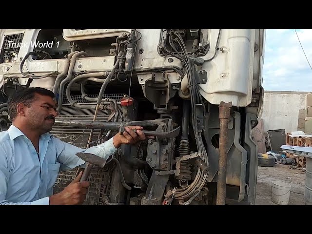Mercedes Truck Accident Cabin ' Repairing And Restoration Complete Video || Truck World 1 ||