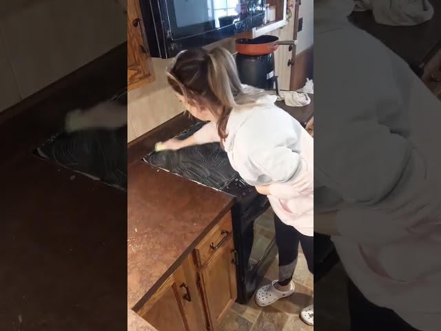 KITCHEN SPEED CLEANING 🧽before & after!