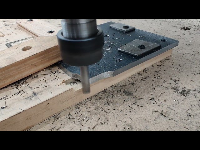 Solving MDF Spoilboard Vibrations with a Probing Sensor and Camera Stabilization
