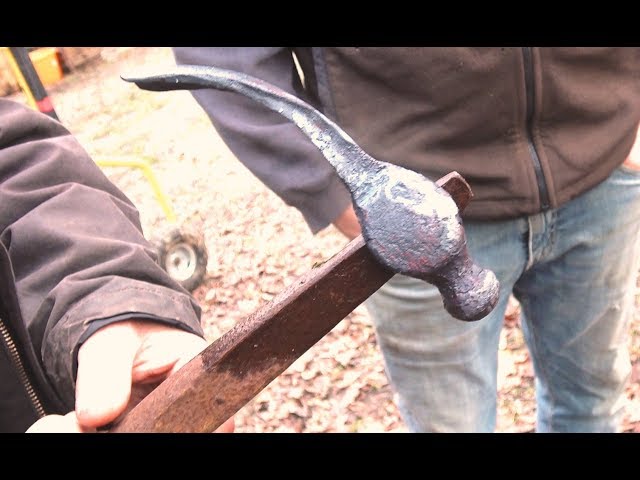 Blacksmithing With Coal And Gas And The Bodgers