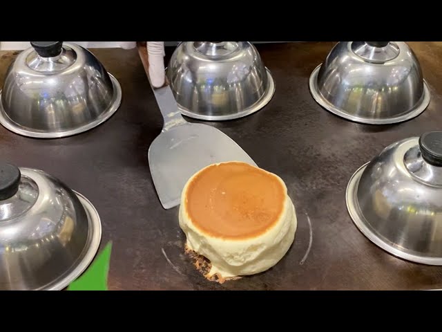 Thai food - jiggly japanese souffle pancake スフレパンケーキ