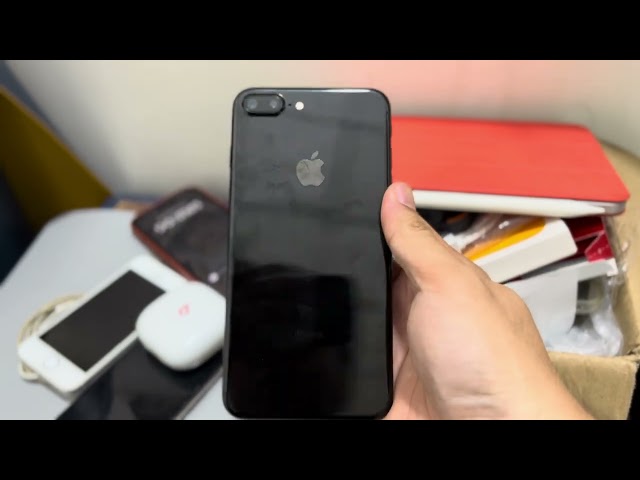 This is iPhone 7 Plus Jet Black 🖤
