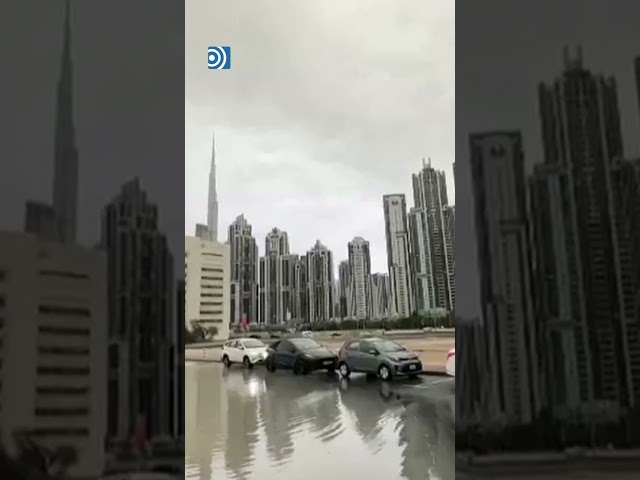 Las fuertes inundaciones en Dubai paralizan el aeropuerto