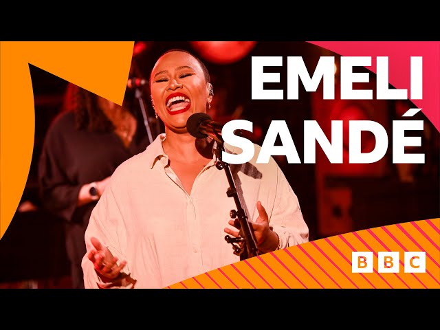 Emeli Sandé - Brighter Days ft BBC Concert Orchestra (Radio 2 Piano Room)