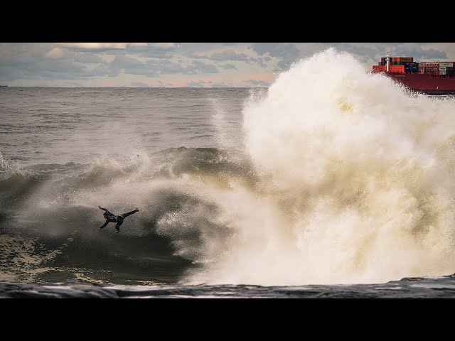 Big Wave Carnage at Red Bull Cape Fear 2016 - Action Highlights