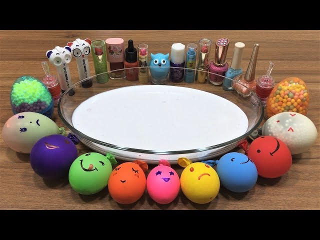Mixing Makeup and Floam into Glossy Slime !!! Slimesmoothie Relaxing Slime with Funny Balloons