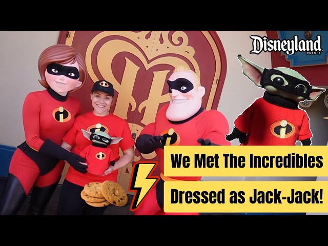 Grogu Meets The Incredibles Dressed As Jack-Jack | Disneyland | They couldn't believe it!