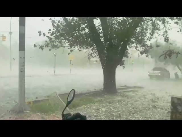 Stones form the sky show no mercy! Hailstorm causes damage in Mendoza, Argentina