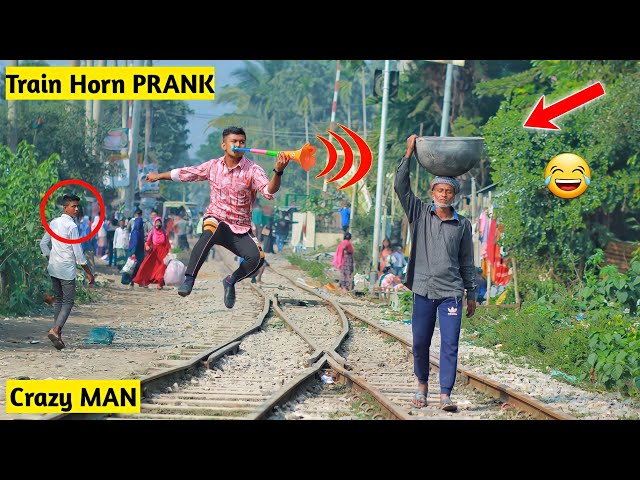 Viral Train Horn PRANK in 2023 | Year on PRANK 2023 | PRANK Video | ComicaL TV