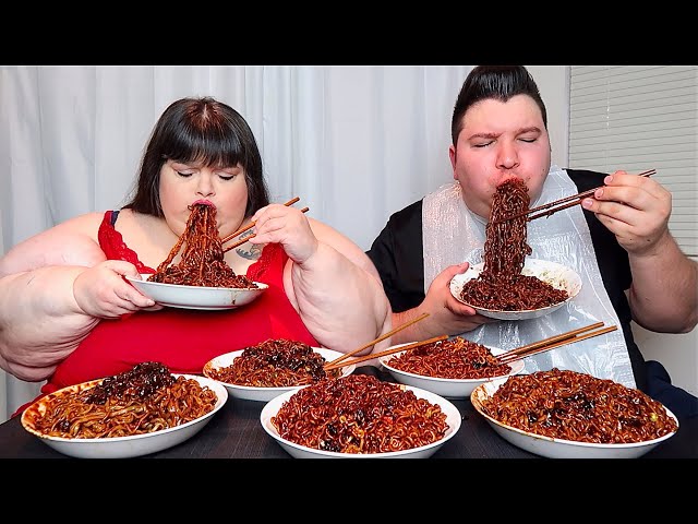BLACK BEAN NOODLES WITH HUNGRY FAT CHICK • Mukbang & Recipe
