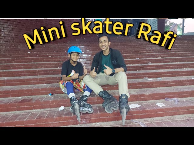 ১০ বছর বয়সী রাফি কিভাবে স্কেটিং চালায় দেখুন। Rafi showing his skating skills on the street