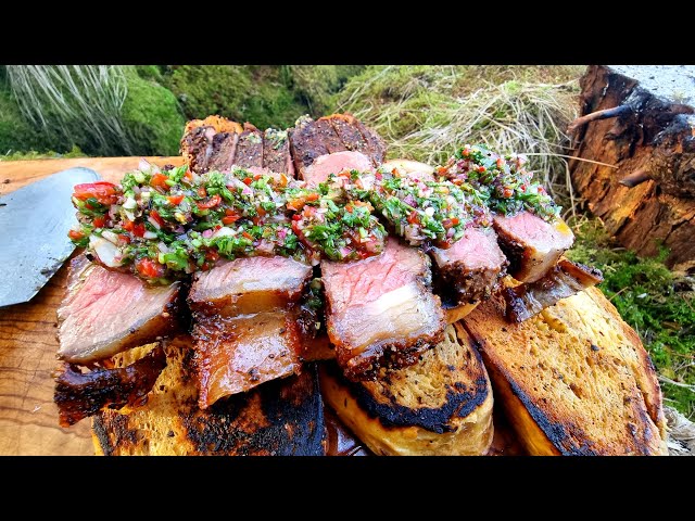 Menwiththepot Steak 🥩 with chimichurri sauce, served with crunchy toasted bread 🥖 ASMR cooking 🔥