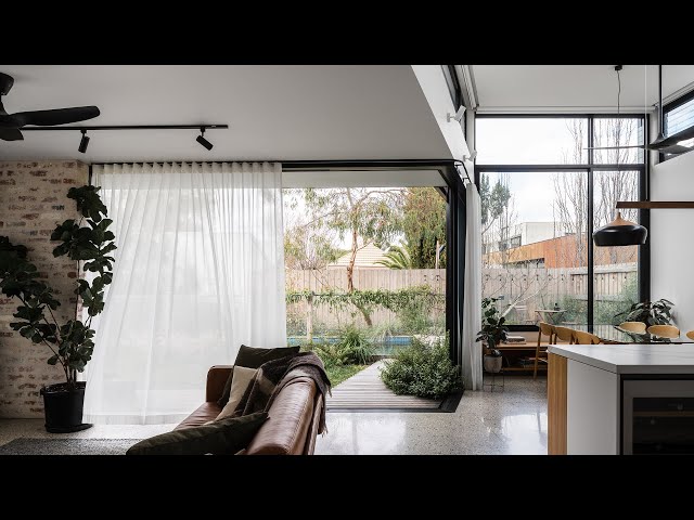 How This Contemporary Extension on a Victorian Home Engages with the Native Garden