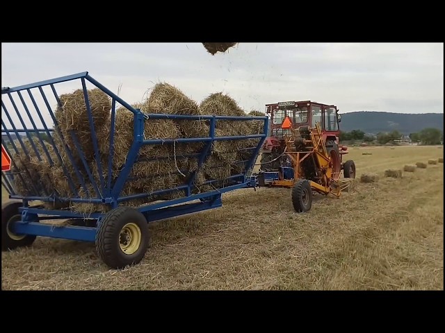 UTB 650 With bale loader.