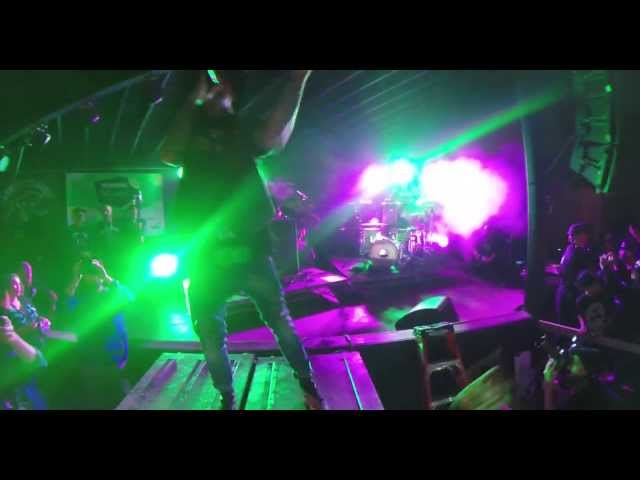 Yelawolf and Travis Barker "Push Em" Live @ SXSW 2014