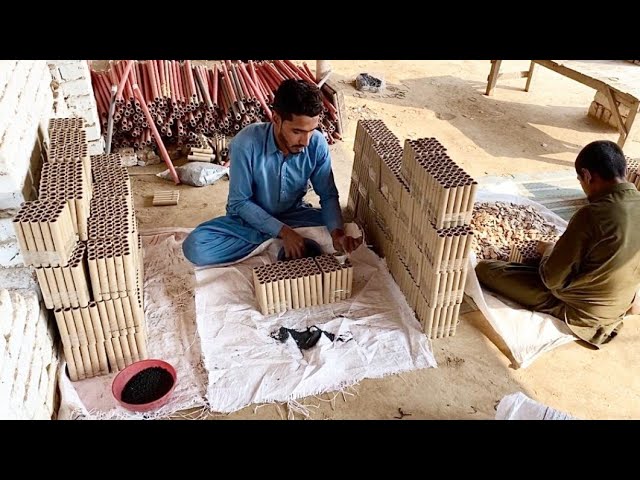 [25 shooter] This worker earns money by making fireworks