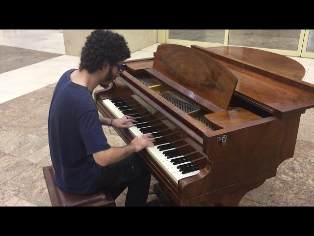 Coldplay - Clocks | Playing in a Public Piano