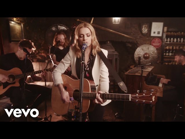 Amy Macdonald - Mr Rock & Roll (Acoustic / Drovers Inn Session)
