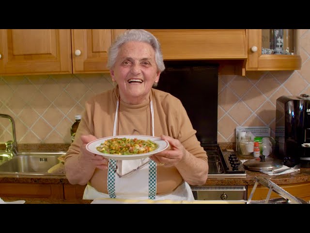 Pasta Grannies discovers Nonna Rosa's 'straw and hay' tagliatelle!