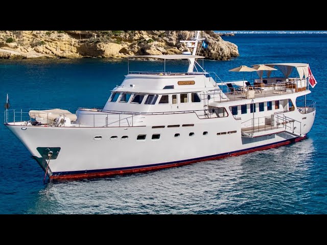 €4,75 Million Superyacht Tour : 1967/2018 Benetti 33 Metre