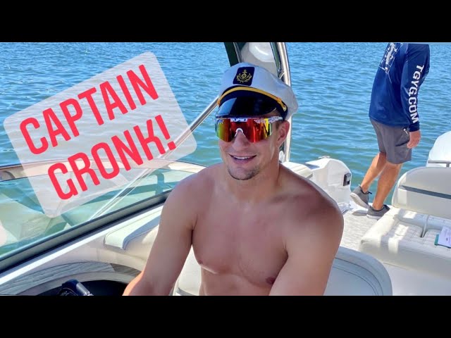 Gronk Gets His Boat And Brings @penguinz0  For The First Ride