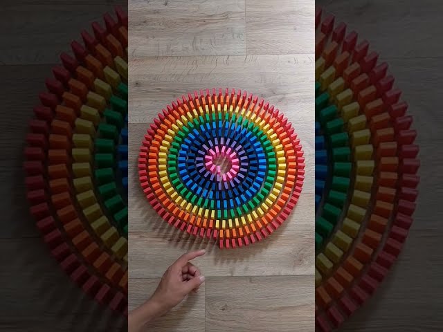 Domino Spiral Rainbow