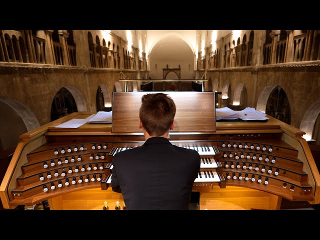 'Festival Fanfare' on one of the best Pipe Organs in the World - Paul Fey