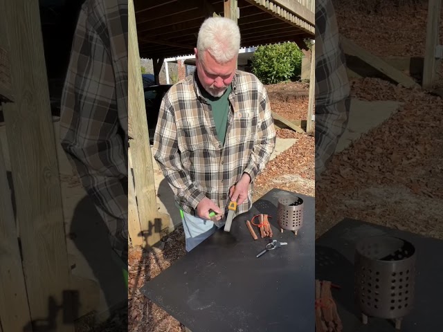 How To Aggressively Scrape Fatwood And Ferro Rod, Make Fire
