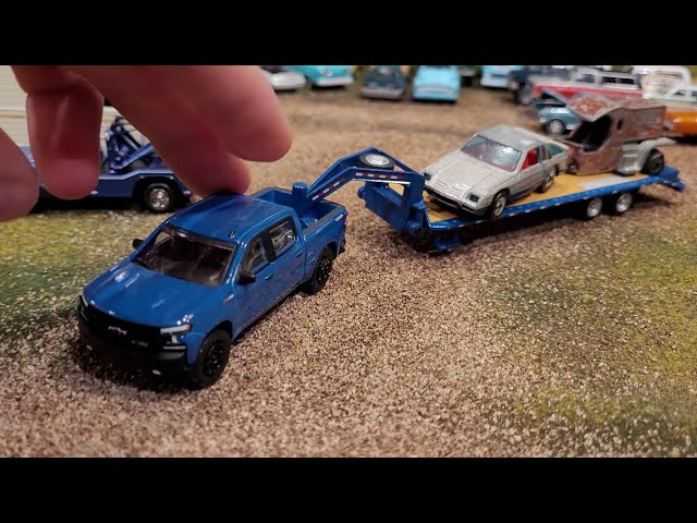 Greenlight HITCH & TOW Series 23 -  Diecast Trucks and Trailers