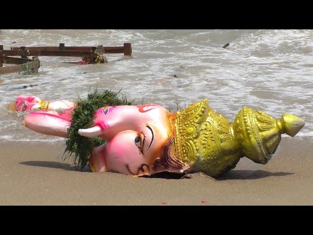 சென்னையில் விநாயகர் சிலைகள் கரைப்பு Vinayagar Statutes Droped in Sea Vinayagar Oorvalam