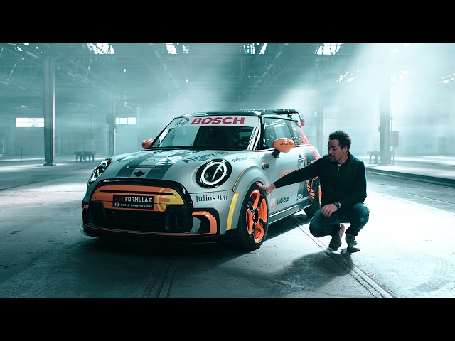 MINI Electric Pacesetter – Safetycar der Formel E - Three Things with Oliver Heilmer.