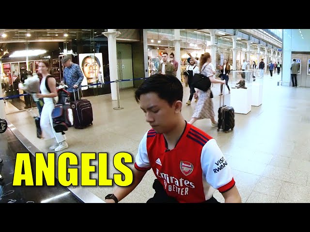 Where Is My Angel? Playing Robbie Williams Angels Piano Cover in Public | Cole Lam 15 Years Old