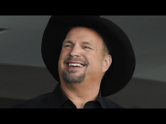 Garth Brooks' Daughters Grew Up To Be Gorgeous