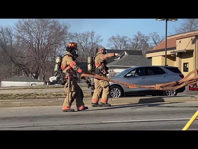 Car 🚙 Caught on Fire 🔥!!! | 23rd st | Independence Missouri | 4:20 pm