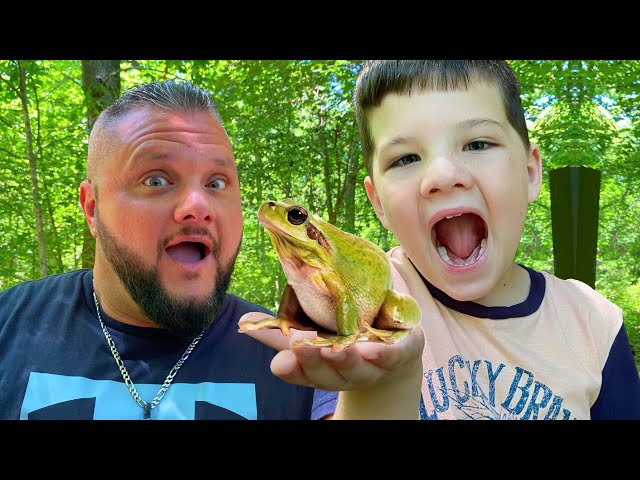 BUG HUNT with CALEB in the WOODS! CATCHing FROGS & BUGS with MOM, DAD and AUBREY!
