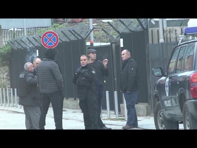 Top News/ Kosova arreston dy rusë. Kishin hyrë në vend të papajisur me viza