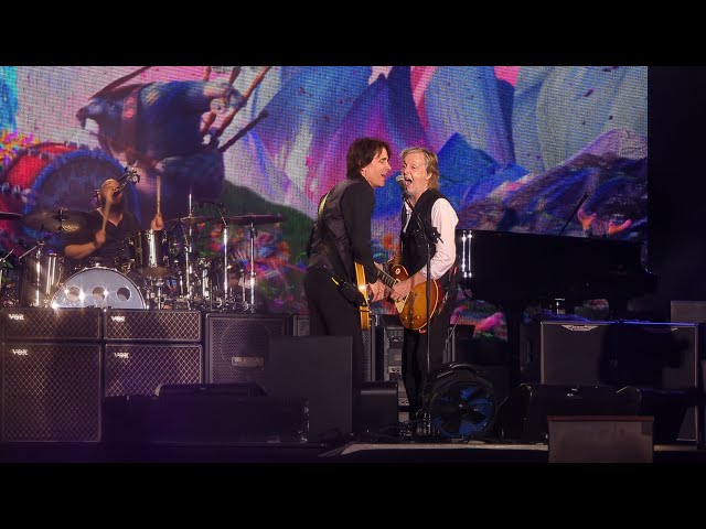 Paul McCartney - Golden Slumbers, Carry That away, The end (Got Back, 2023 - Curitiba)