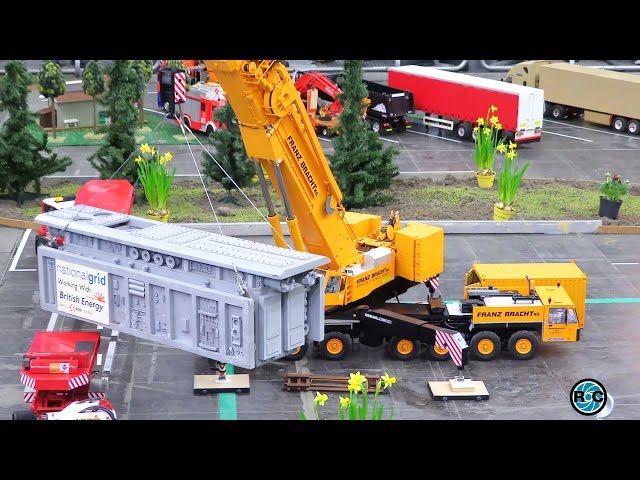 RC mobil crane Demag AC 300 Franz Bracht loading Trojan Transport Trucks