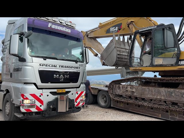 Transporting Terex Jaw Crusher, Liebherr Excavator And Wheel Loader - Fasoulas Heavy Transports - 4k