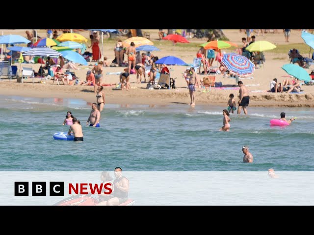 Spain's tourist hotspots facing housing crisis | BBC News