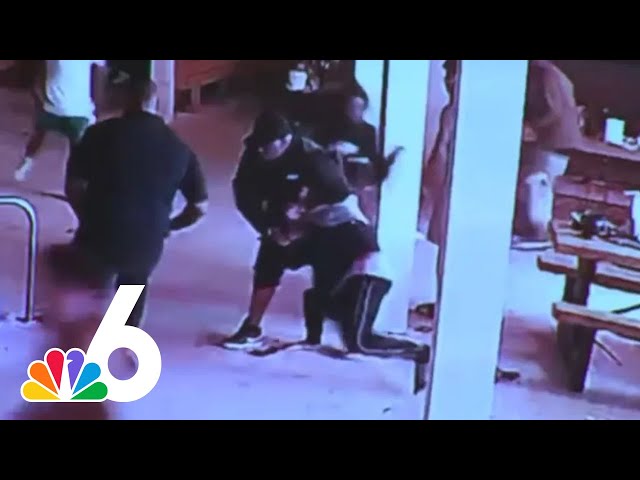 Hero guard seen grabbing teen gunman in Florida shooting that injured 10