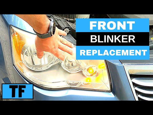 TURN SIGNAL FRONT BLINKER LIGHT REPLACEMENT CHANGE - 2012 Chrysler Town and Country Minivan (Easy!)