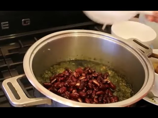 آموزش قورمه سبزی با روش اصولی  آموزش خورش قورمه سبزی آشپزی ایرانی آشپزی حرفه ای    51