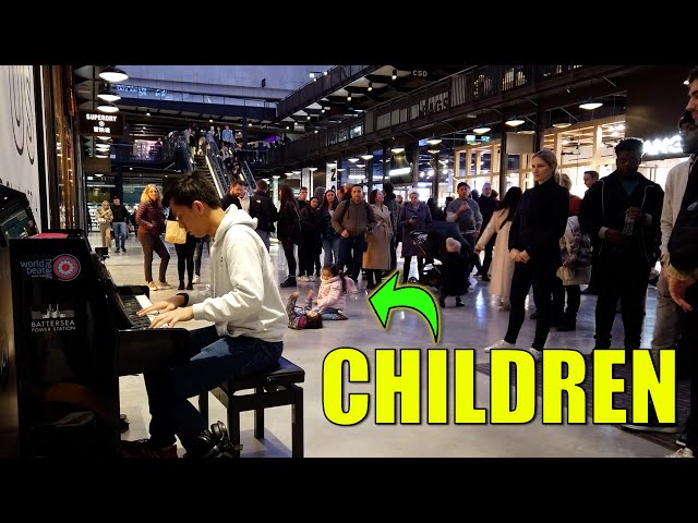 Huge Crowd Forms When I Play Children in Shopping Mall | Cole Lam