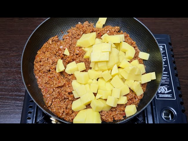 Just pour the potatoes over the ground beef! Tasty and easy dinner!