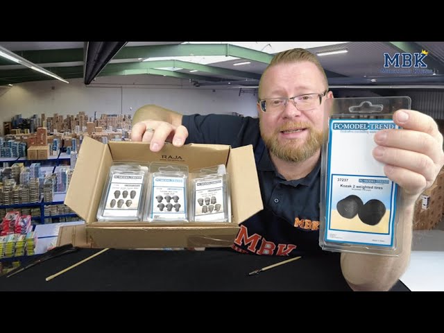 MBK unboxing #935 - 1:35 German head sets & Kozak 2 weighted tires - (FC Model Trend 37252-37262)